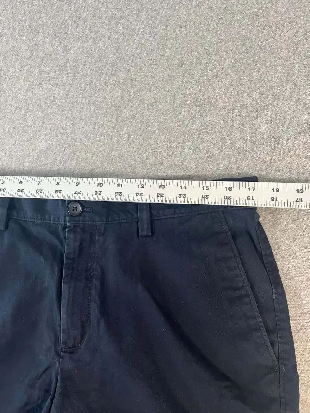 Banana Republic Navy Blue Emerson Chino Shorts Men’s Size 33x11